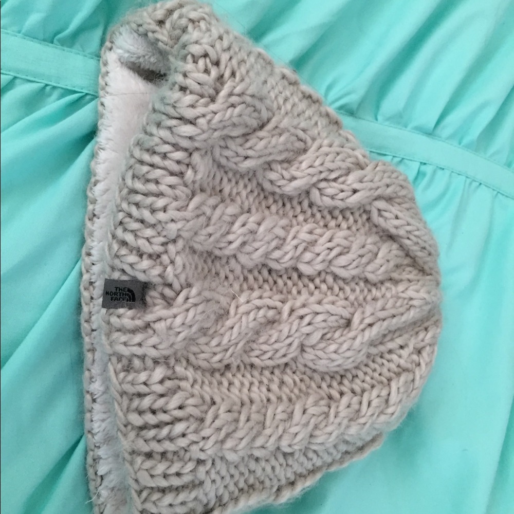 North face Beanie hat